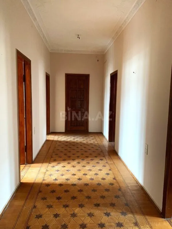 Satılır 3 otaqlı mənzil 110 m²