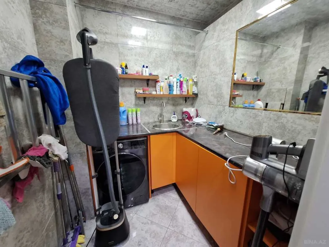 Satılır 3 otaqlı mənzil 110 m²
