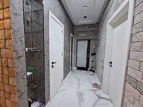 Satılır 3 otaqlı mənzil 110 m²