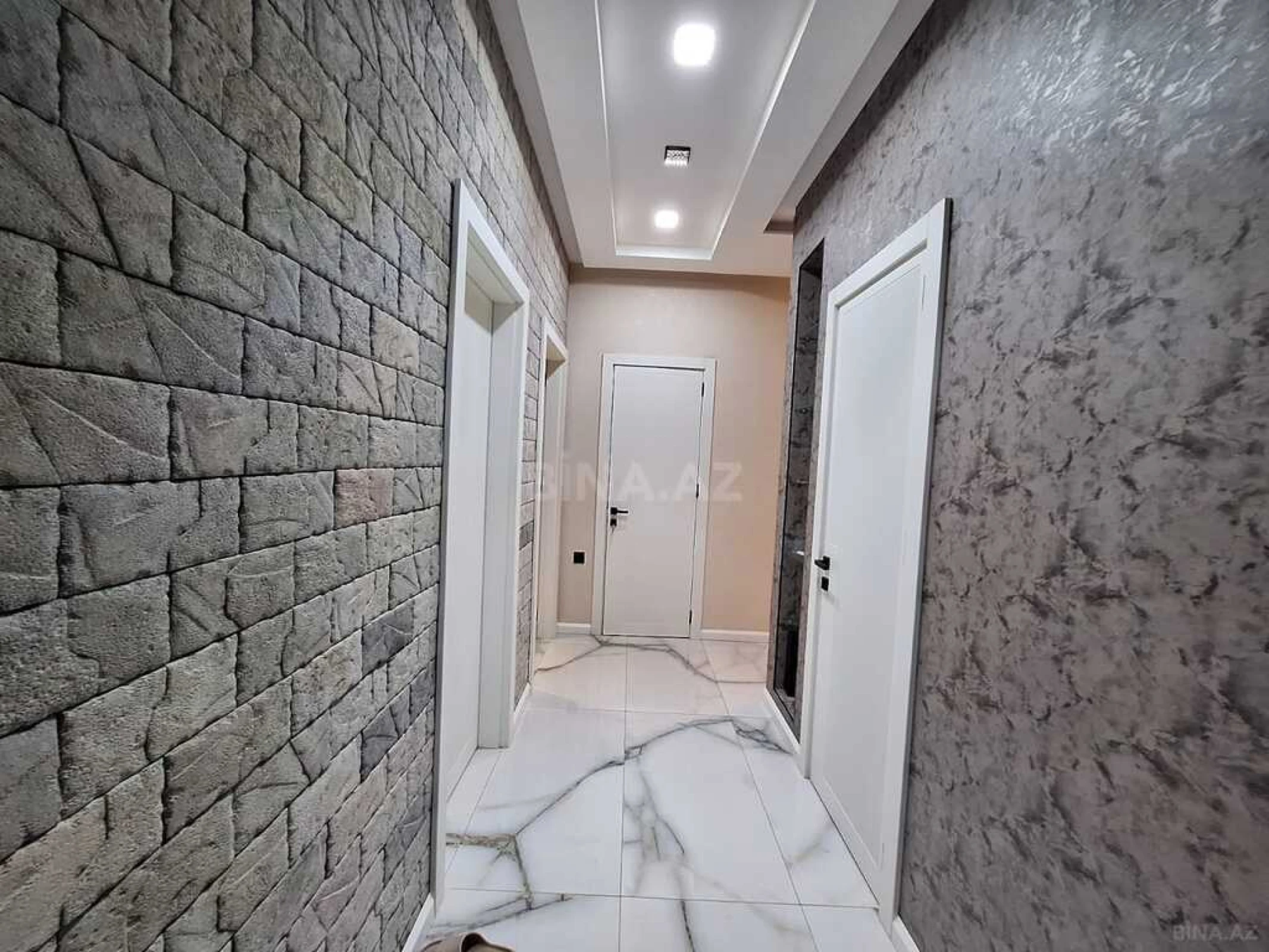 Satılır 3 otaqlı mənzil 110 m²
