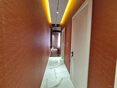 Satılır 3 otaqlı mənzil 110 m²