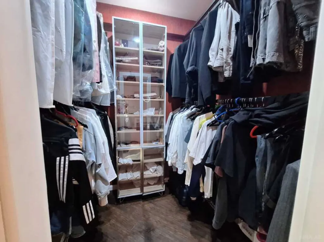 Satılır 3 otaqlı mənzil 110 m²