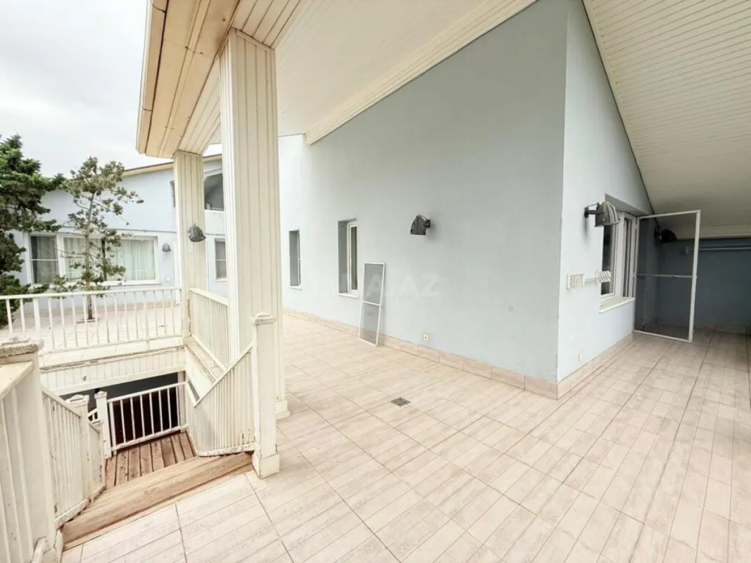 Satılır 6 otaqlı həyət evi 350 m²