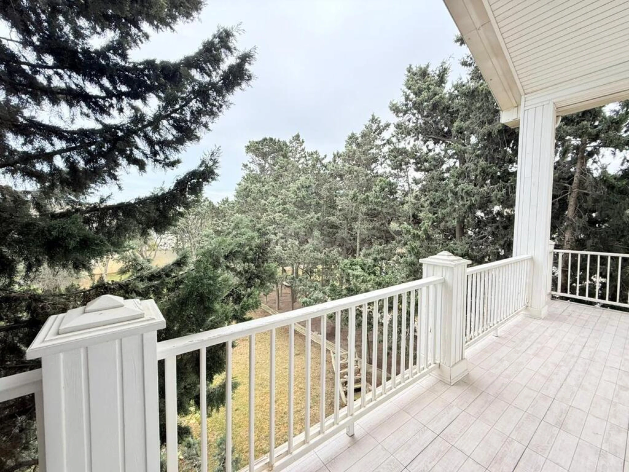 Satılır 6 otaqlı həyət evi 350 m²