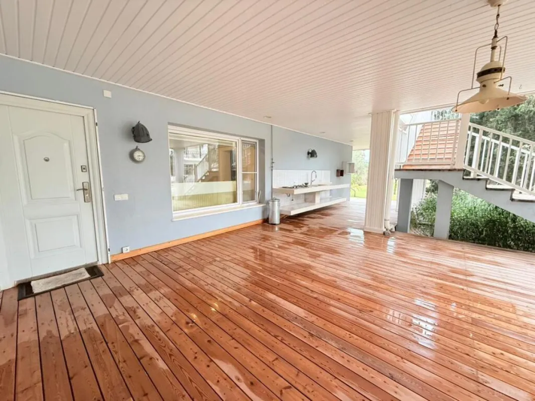 Satılır 6 otaqlı həyət evi 350 m²