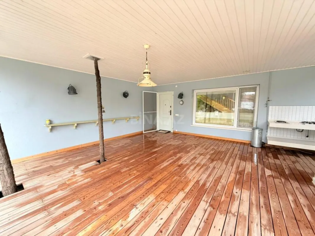 Satılır 6 otaqlı həyət evi 350 m²