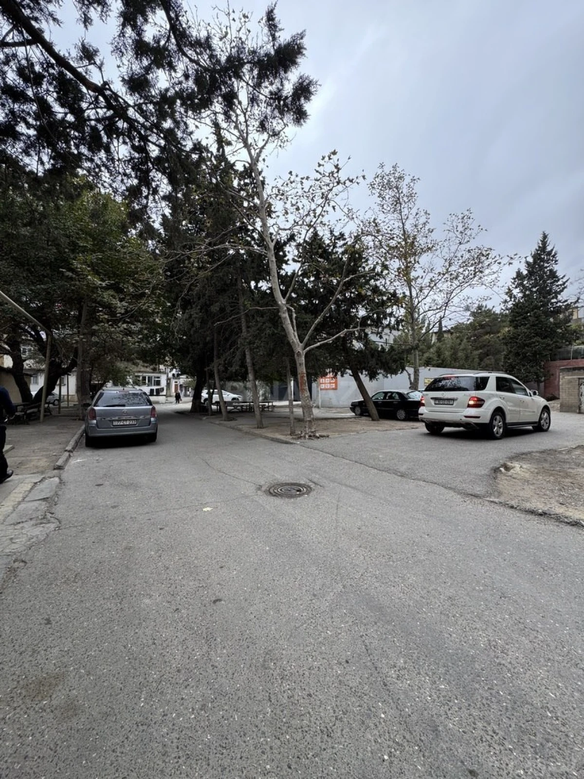 Satılır 3 otaqlı mənzil 57 m²