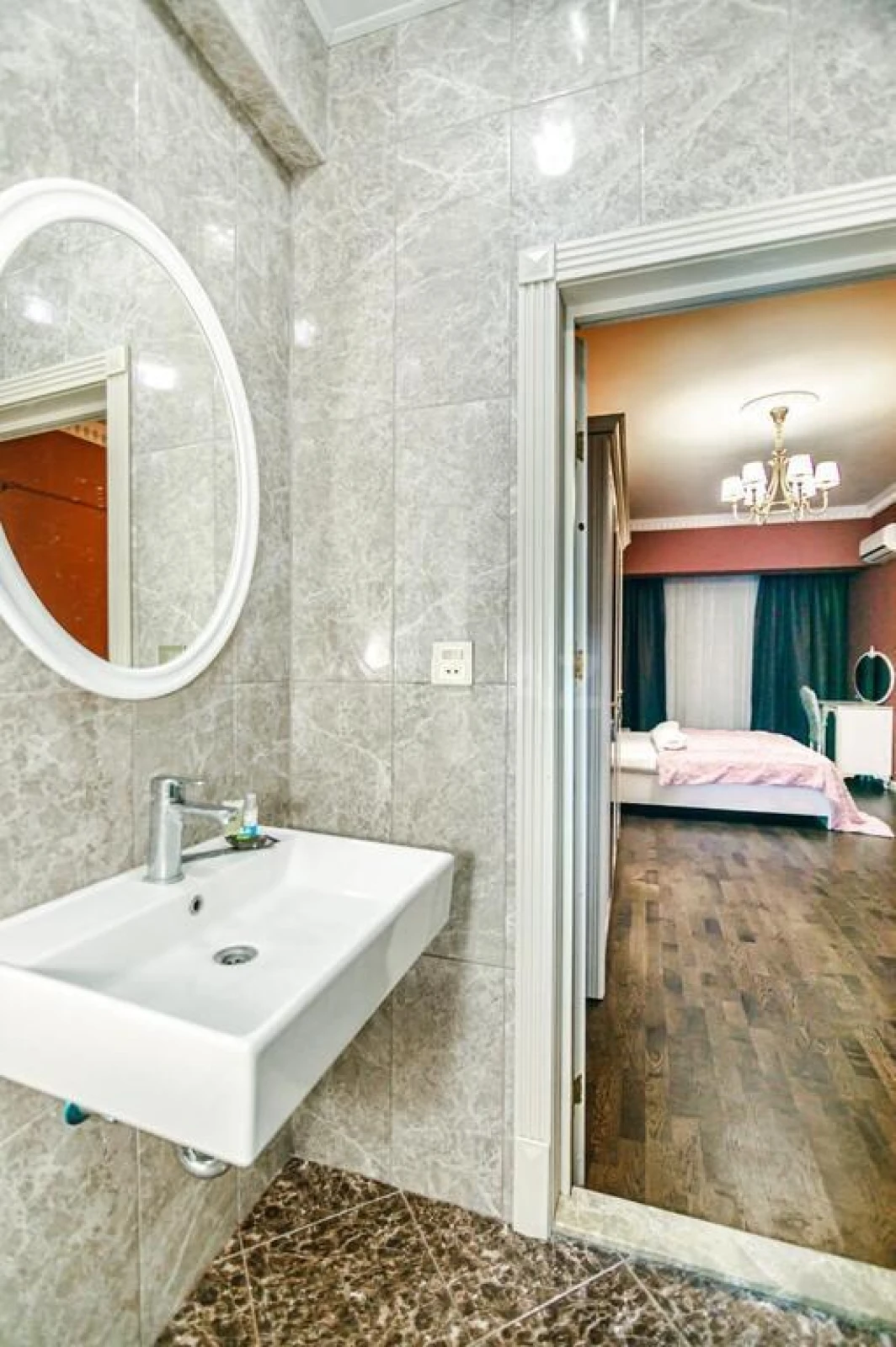 Kirayə verilir 3 otaqlı mənzil 140 m²