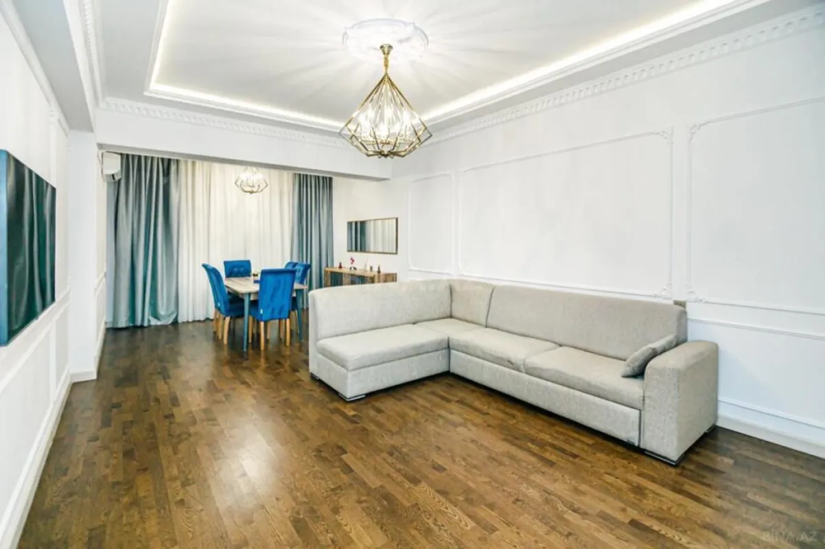 Kirayə verilir 3 otaqlı mənzil 140 m²