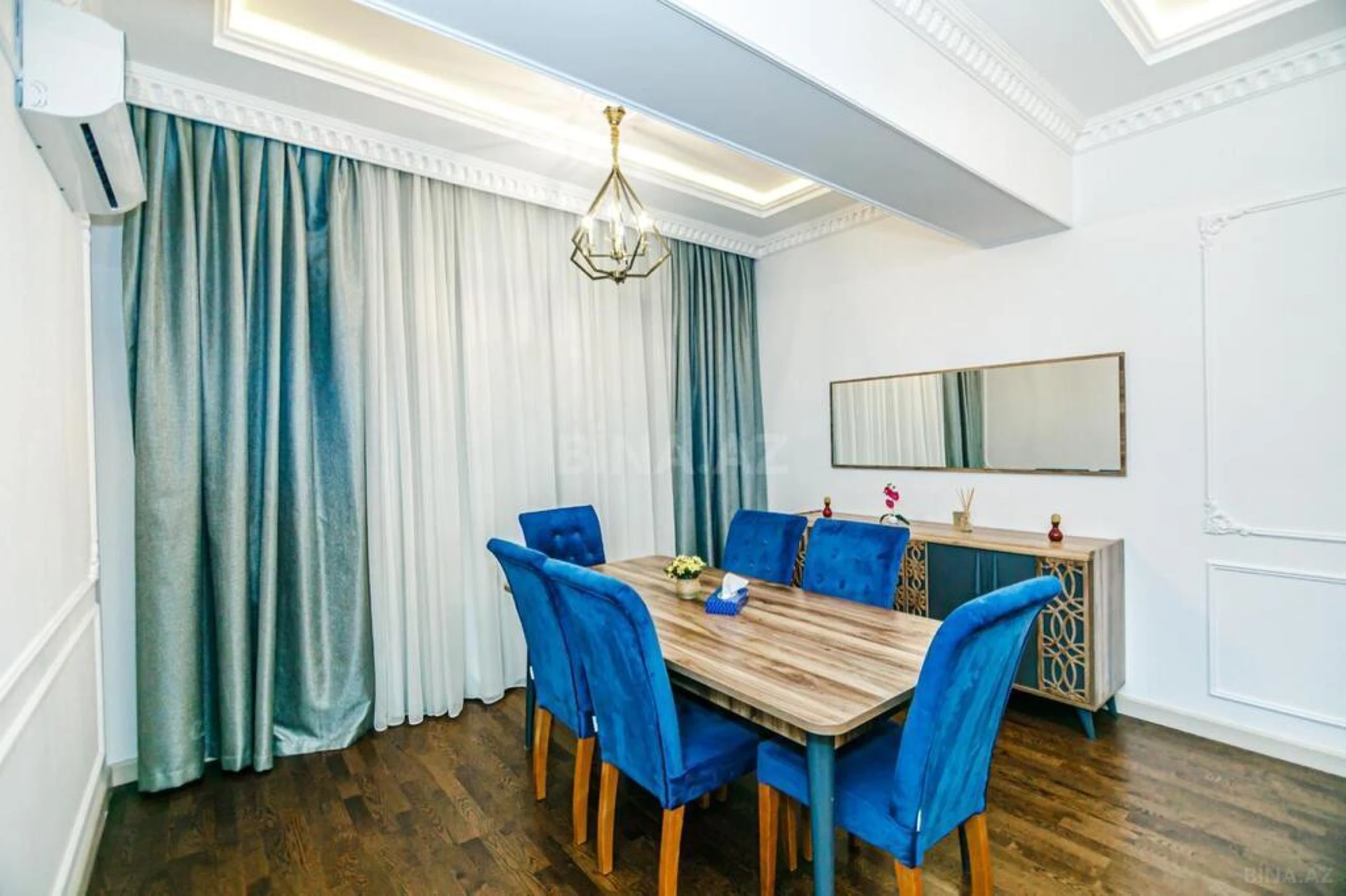 Kirayə verilir 3 otaqlı mənzil 140 m²