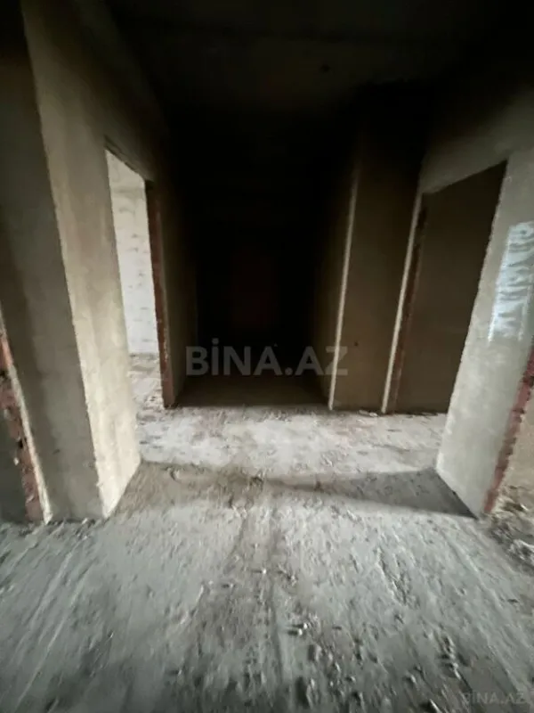 Satılır 3 otaqlı mənzil 139 m²