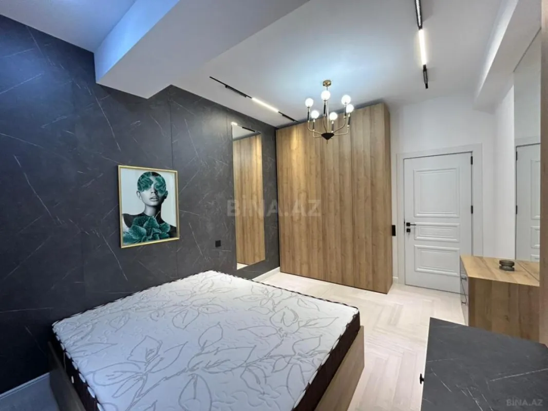 Satılır 3 otaqlı mənzil 117 m²