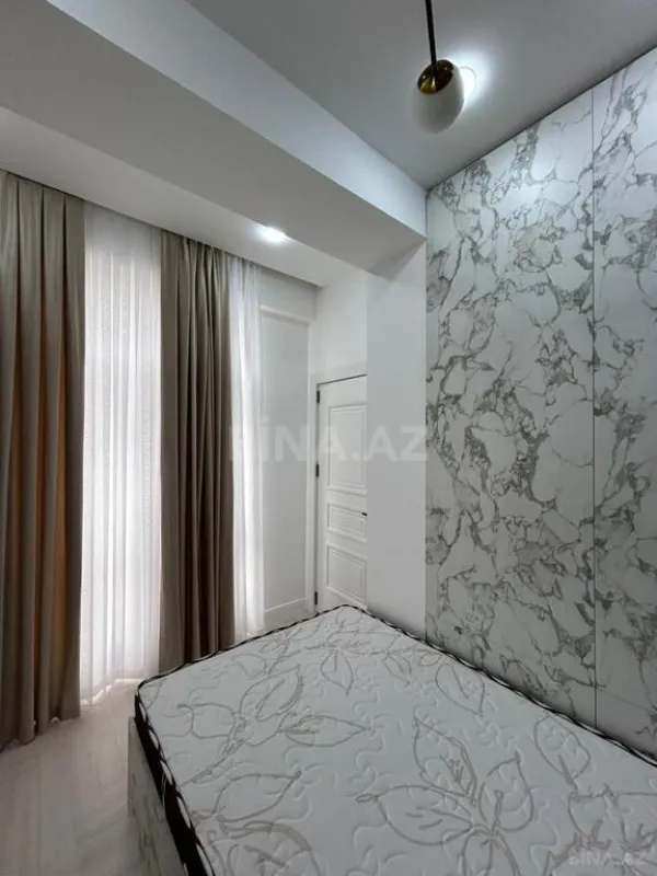 Satılır 3 otaqlı mənzil 117 m²