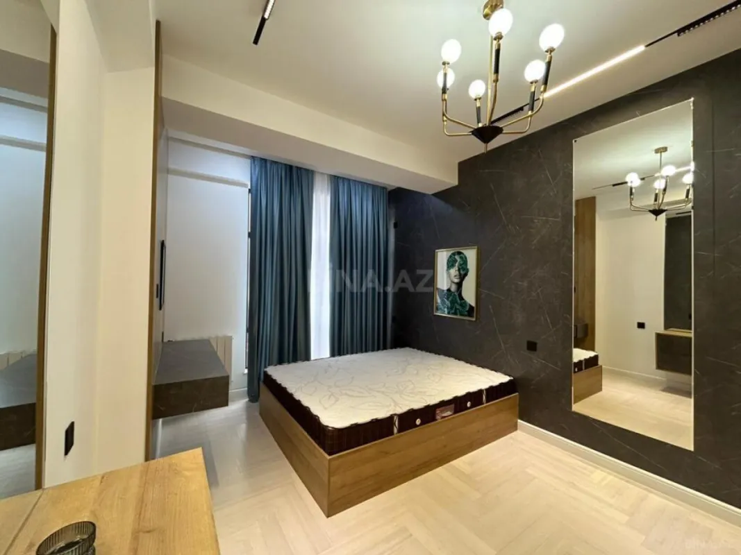 Satılır 3 otaqlı mənzil 117 m²