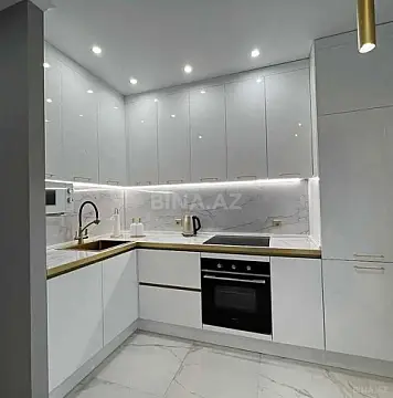 Satılır 2 otaqlı mənzil 71 m²