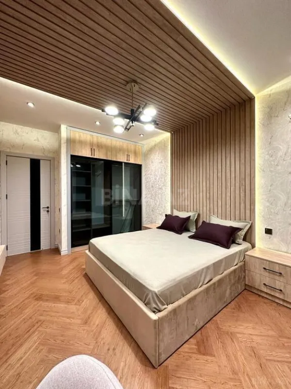 Satılır 2 otaqlı mənzil 71 m²