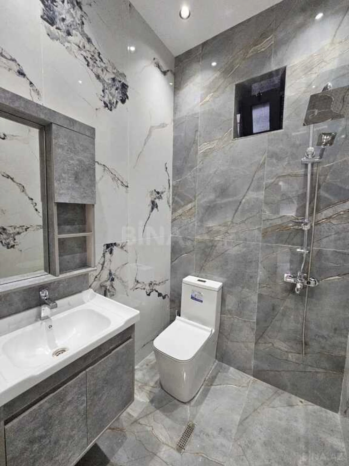 Satılır 4 otaqlı həyət evi 120 m²