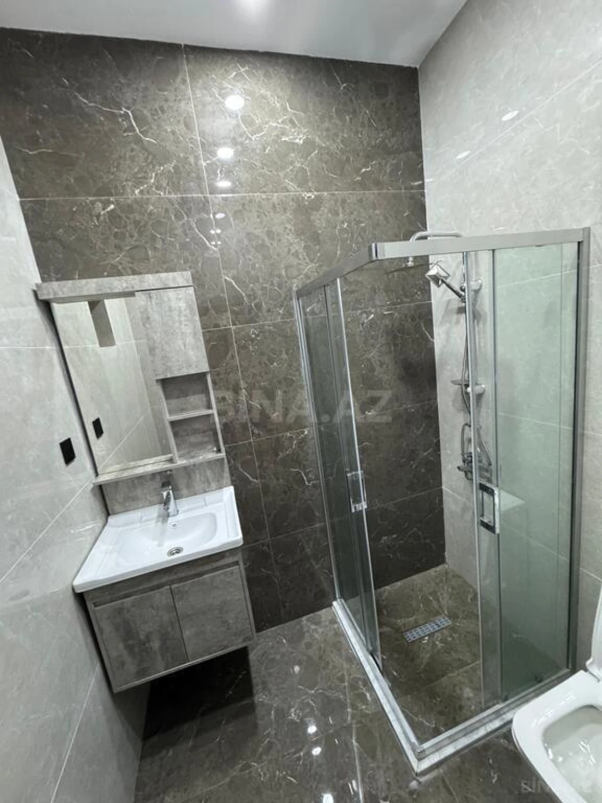 Satılır 4 otaqlı həyət evi 120 m²