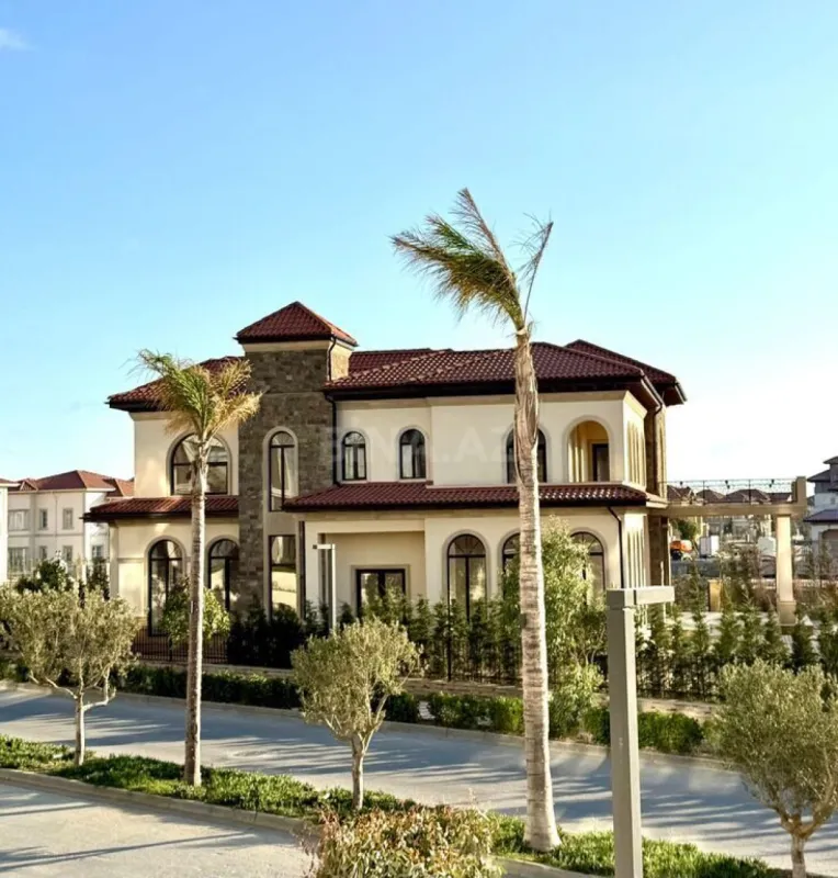 Satılır həyət evi 600 m²