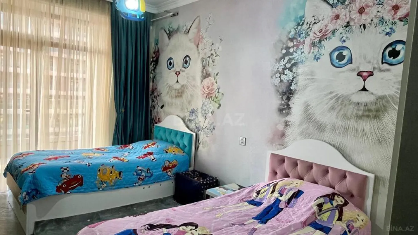 Kirayə verilir 3 otaqlı mənzil 148 m²