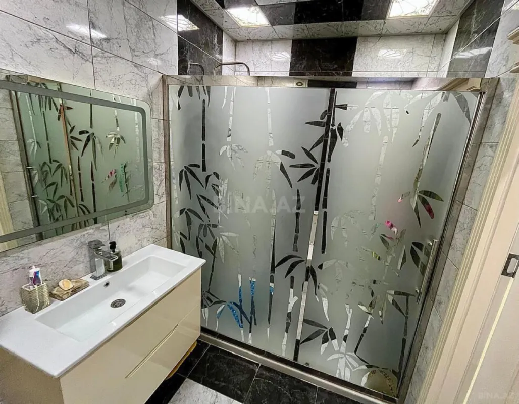 Kirayə verilir 3 otaqlı mənzil 148 m²