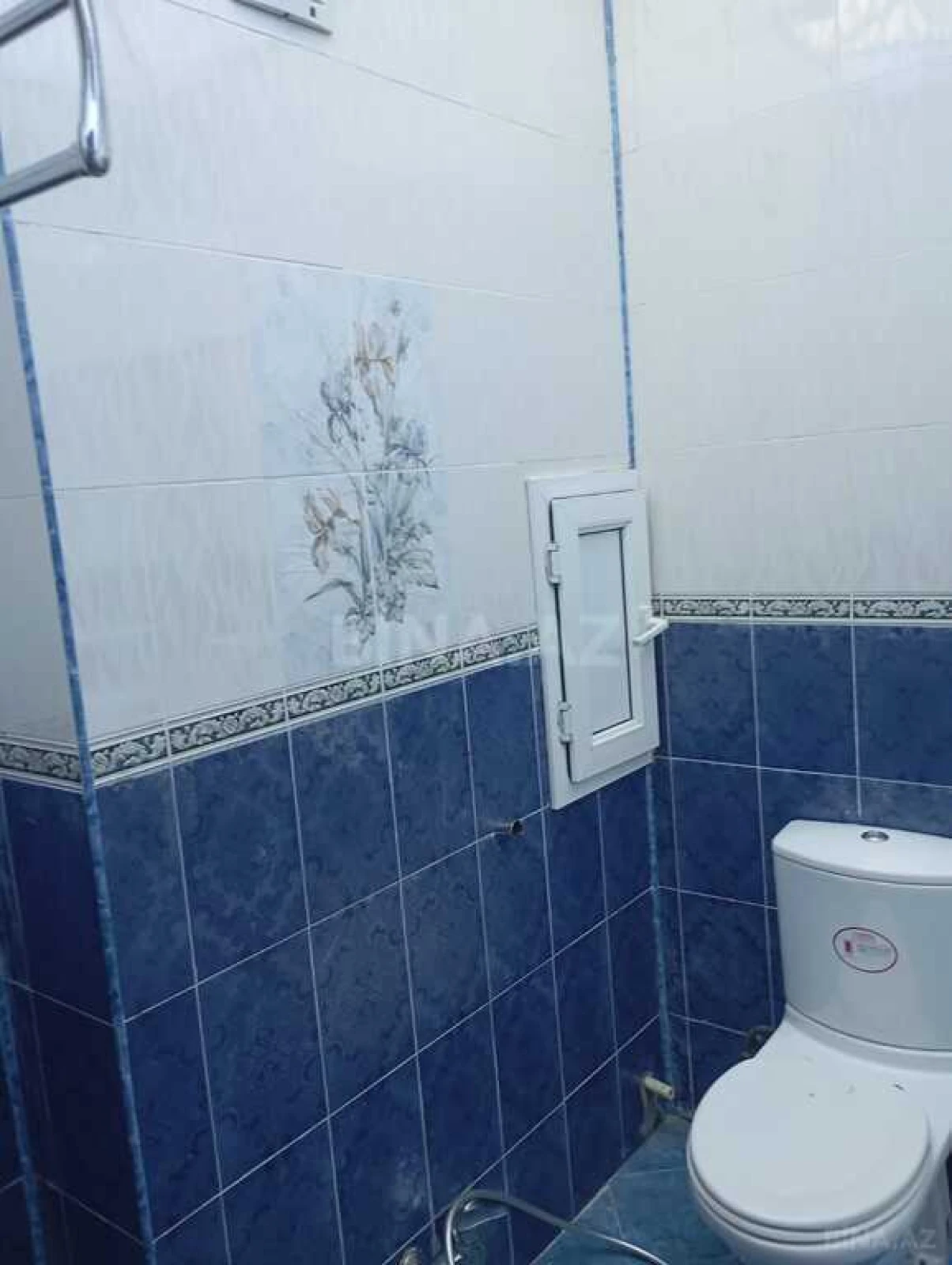 Satılır 4 otaqlı mənzil 180 m²
