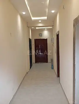 Satılır 4 otaqlı mənzil 180 m²