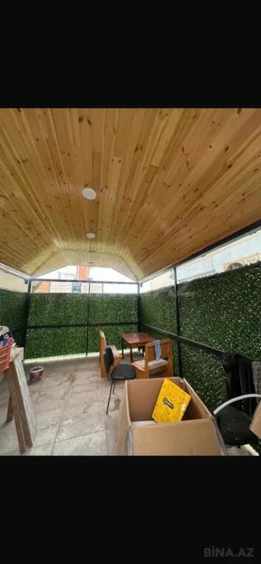 Satılır 4 otaqlı mənzil 180 m²