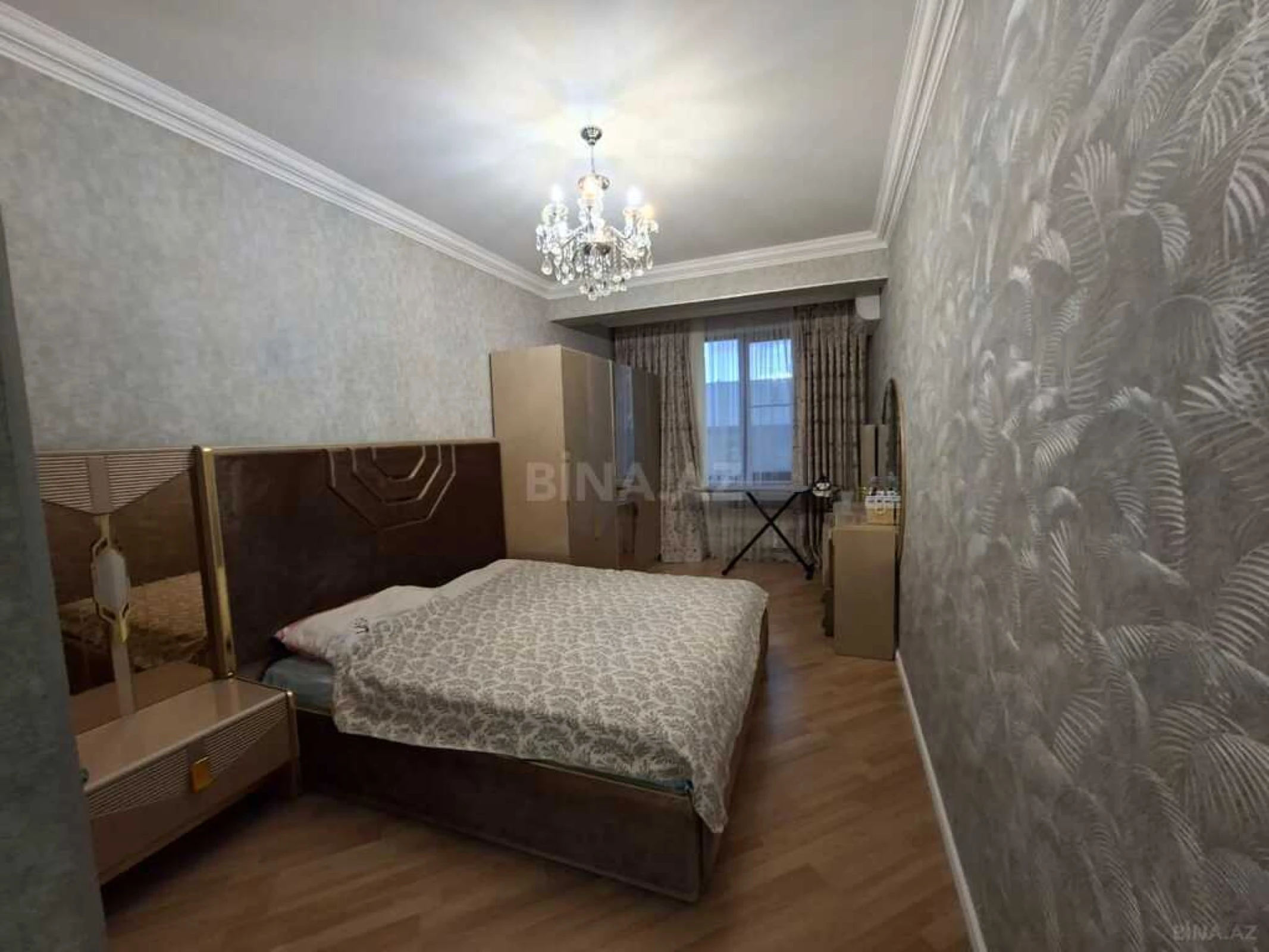 Satılır 3 otaqlı mənzil 103 m²