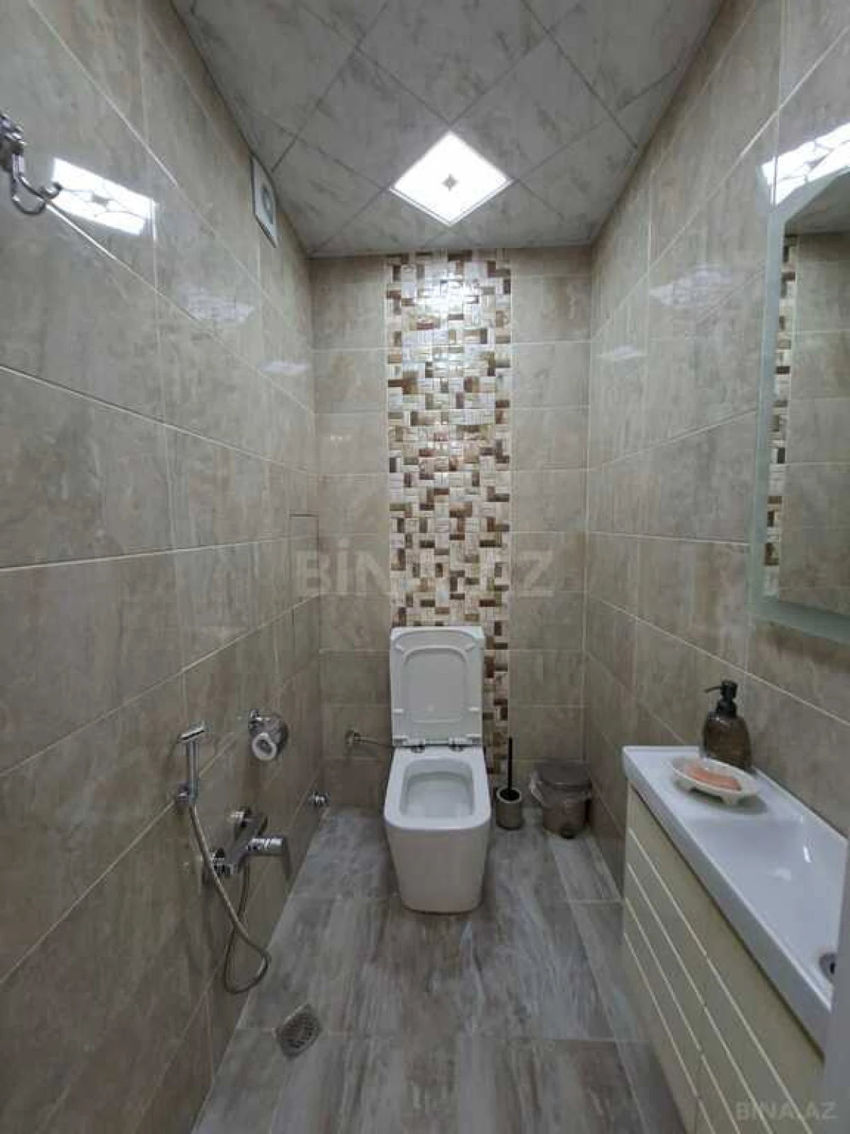 Satılır 3 otaqlı mənzil 103 m²