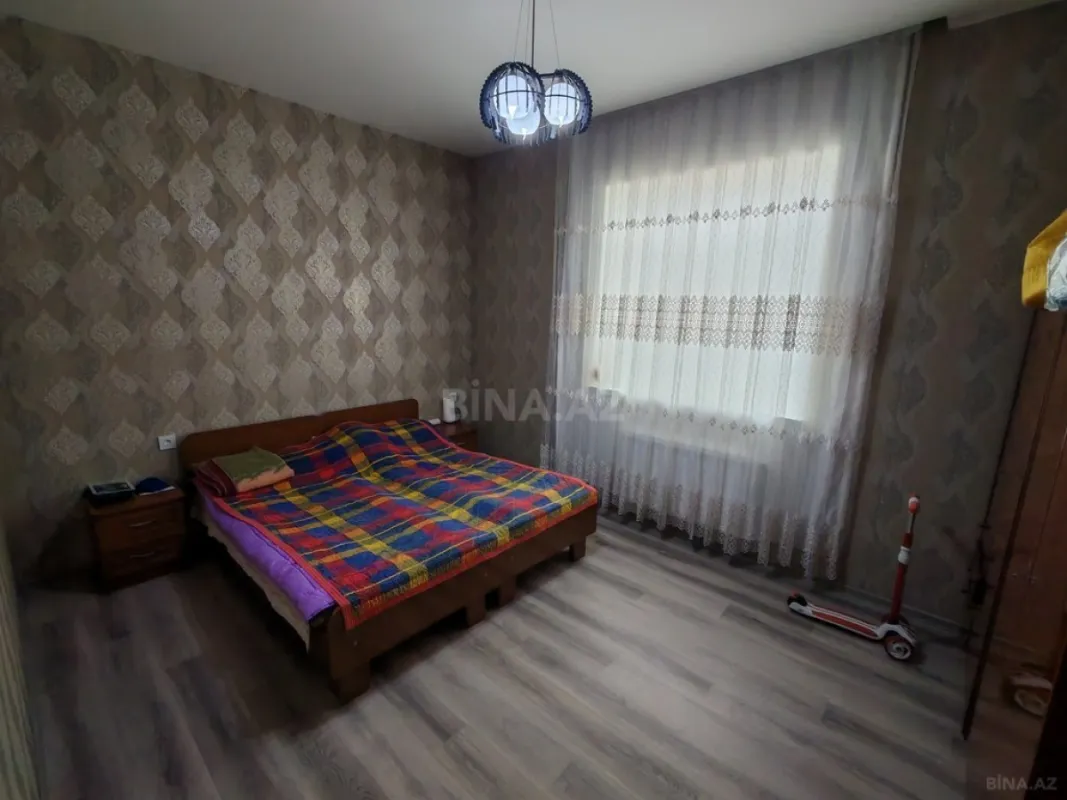 Satılır 4 otaqlı həyət evi 130 m²