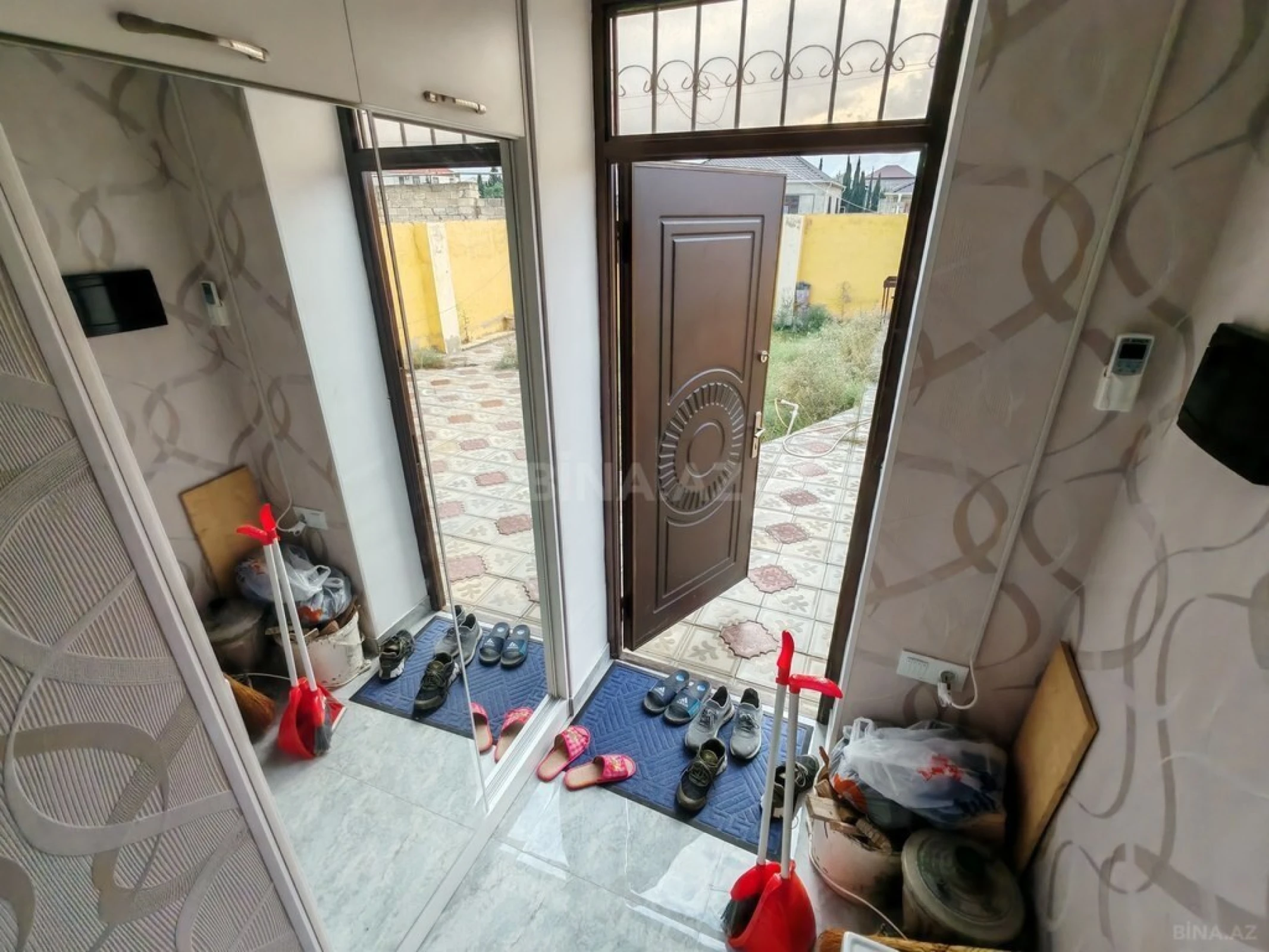 Satılır 4 otaqlı həyət evi 130 m²
