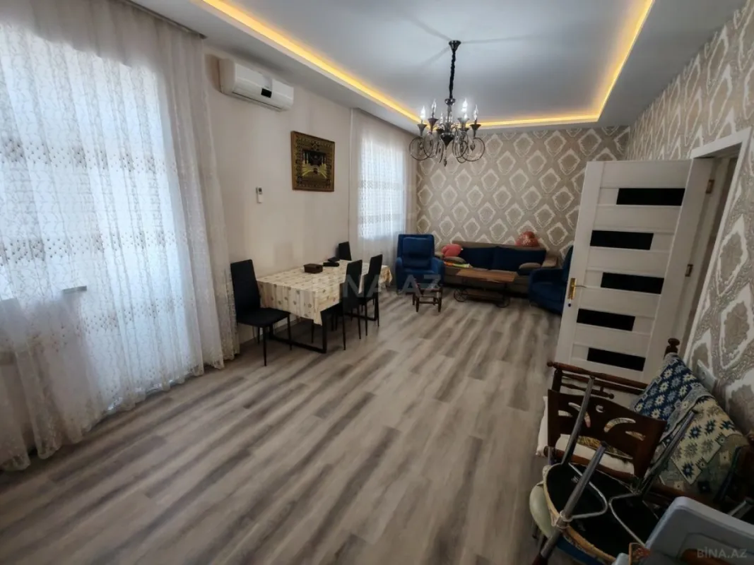 Satılır 4 otaqlı həyət evi 130 m²