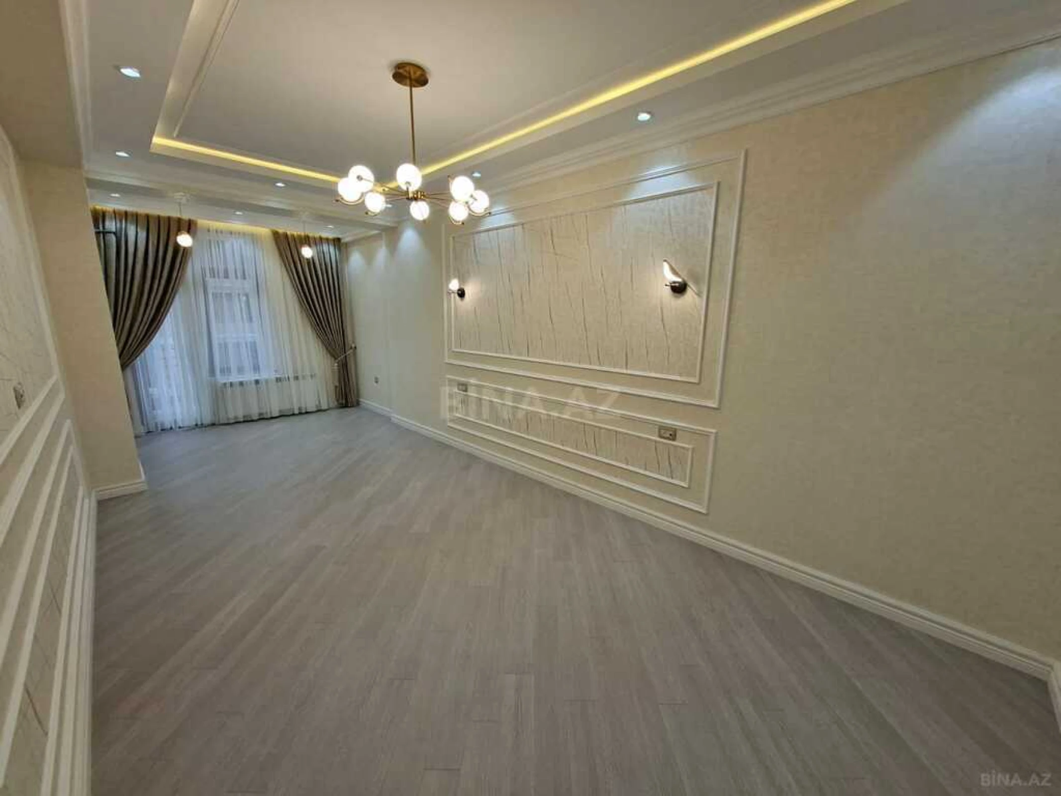 Satılır 3 otaqlı mənzil 137 m²