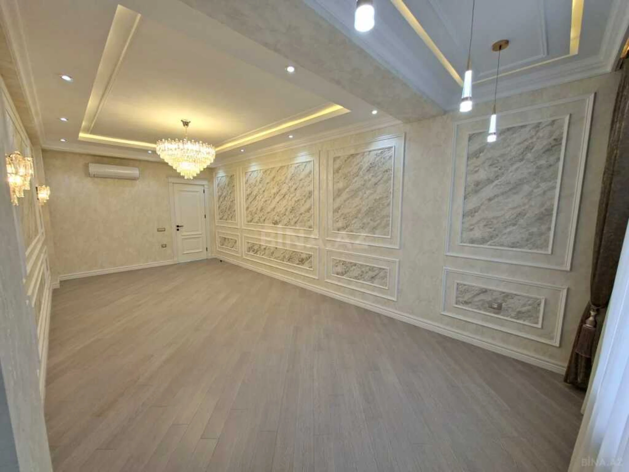 Satılır 3 otaqlı mənzil 137 m²