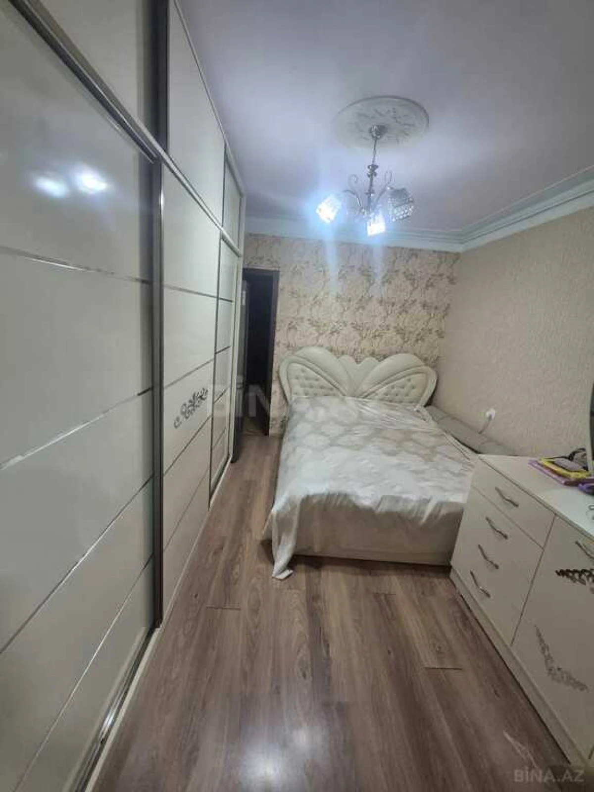 Satılır 3 otaqlı mənzil 52 m²