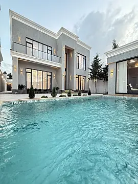 Satılır 4 otaqlı həyət evi 200 m²