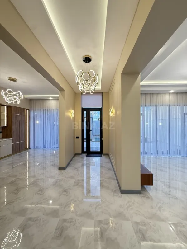 Satılır 4 otaqlı həyət evi 200 m²