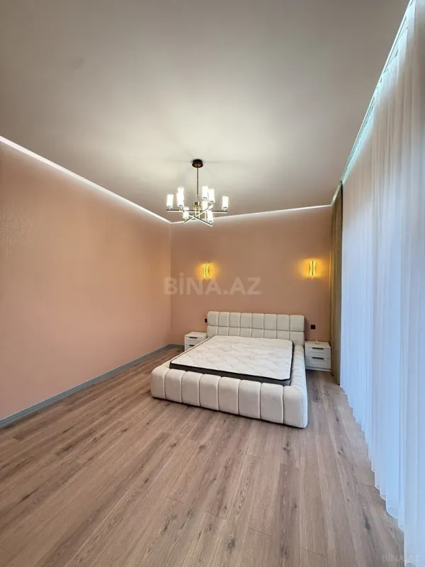 Satılır 4 otaqlı həyət evi 200 m²