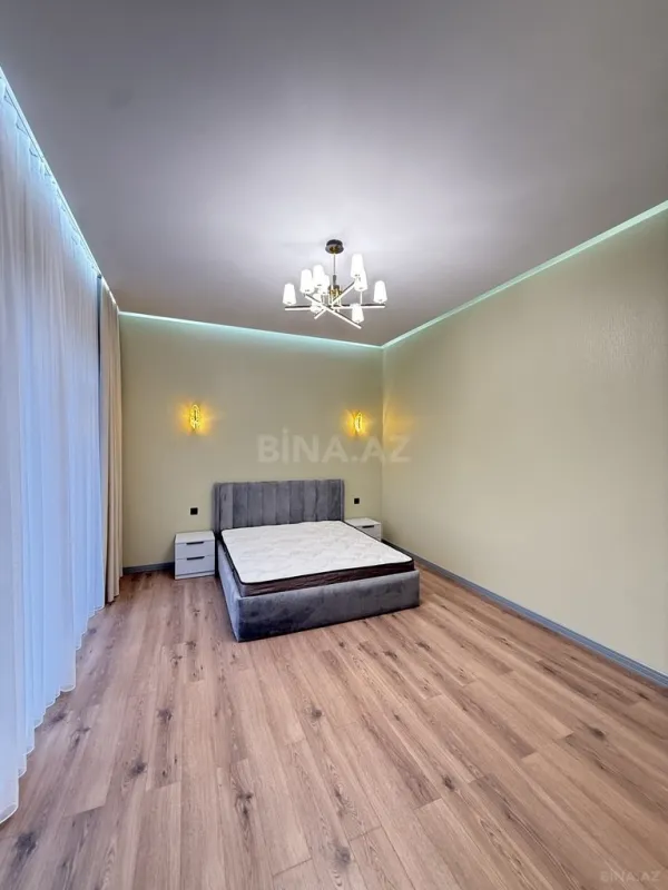 Satılır 4 otaqlı həyət evi 200 m²