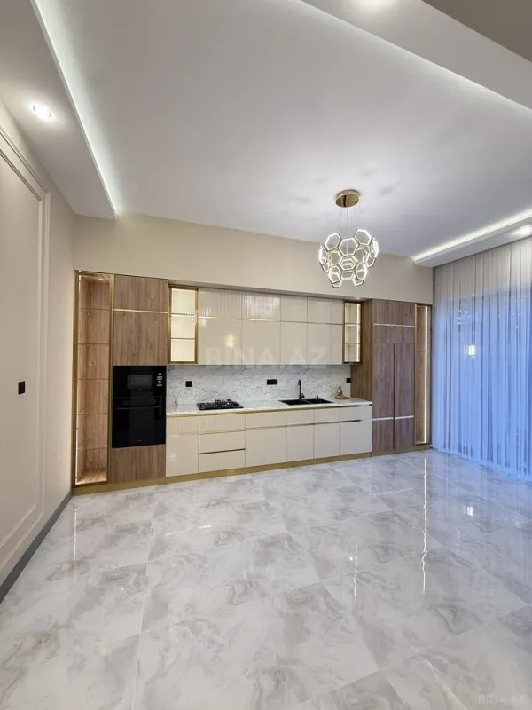 Satılır 4 otaqlı həyət evi 200 m²