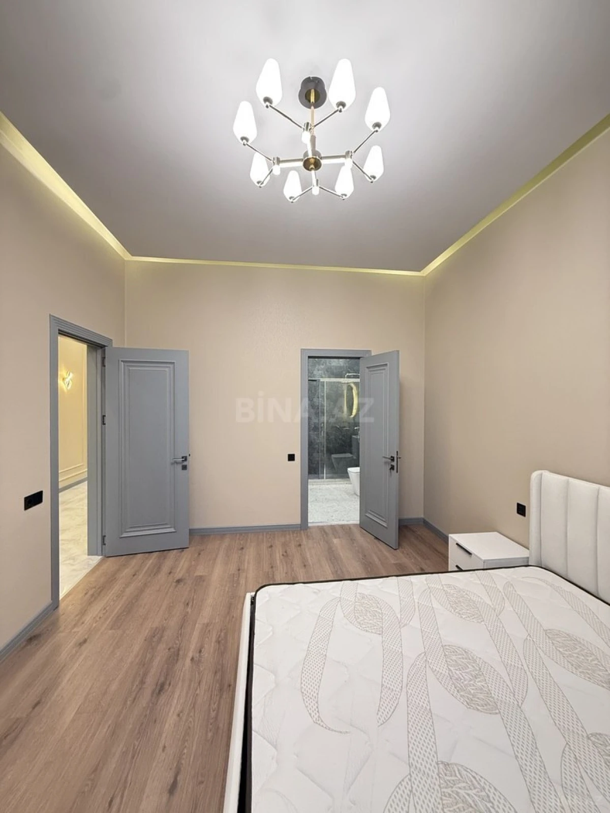 Satılır 4 otaqlı həyət evi 200 m²