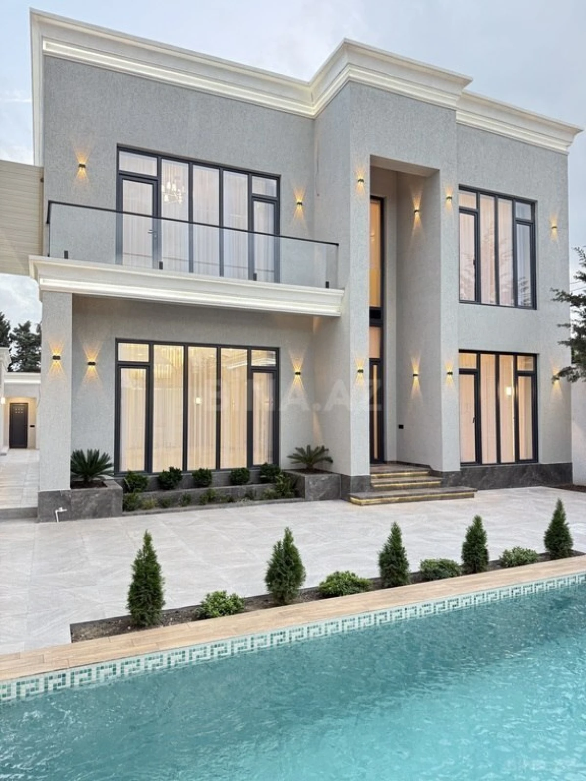 Satılır 4 otaqlı həyət evi 200 m²