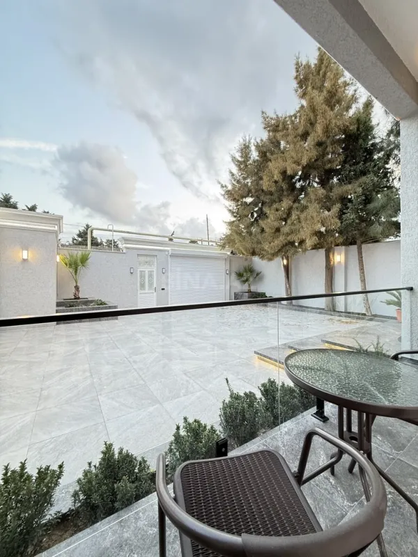 Satılır 4 otaqlı həyət evi 200 m²