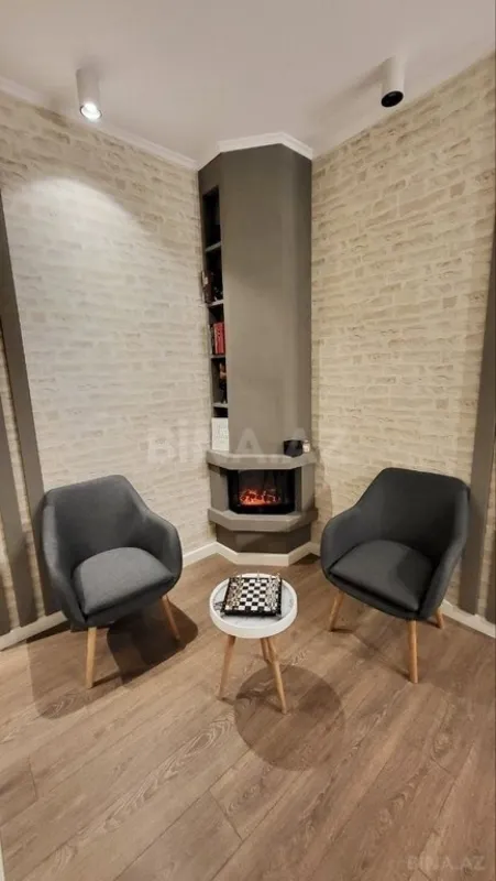 Satılır 4 otaqlı mənzil 150 m²