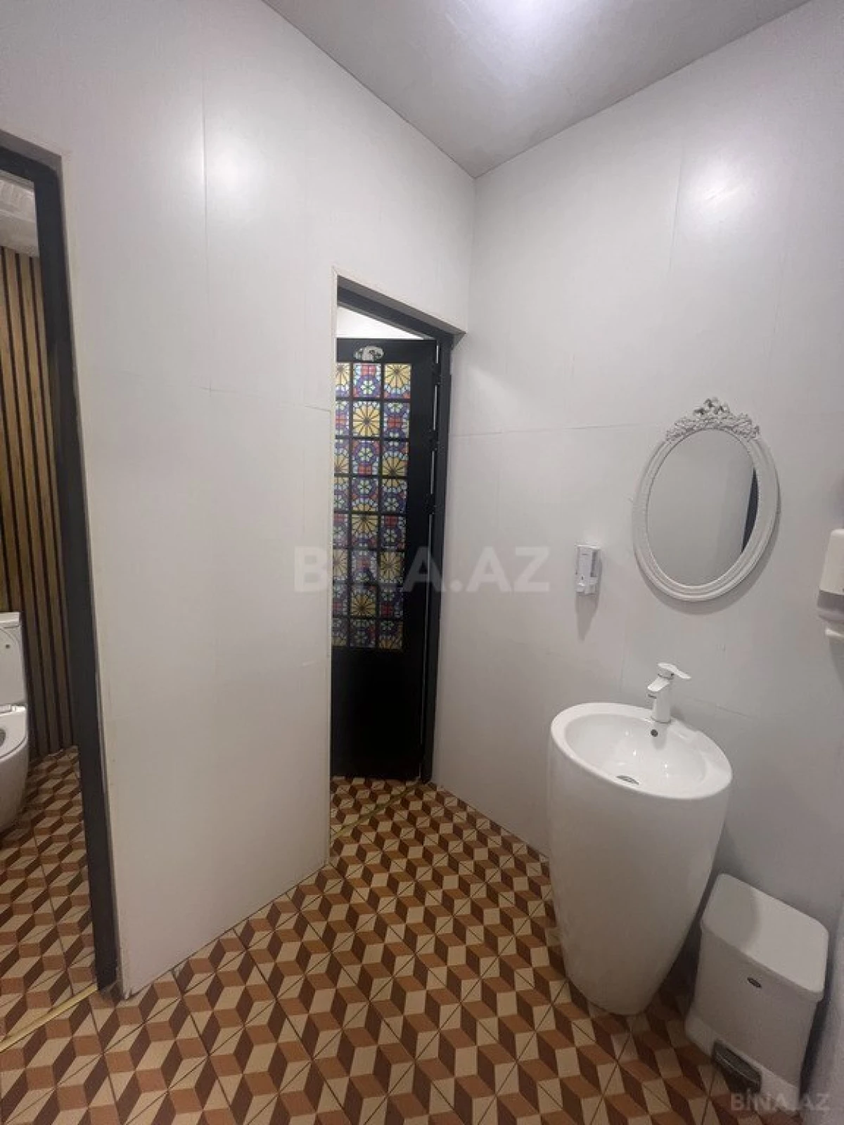 Kirayə verilir obyekt 700 m²