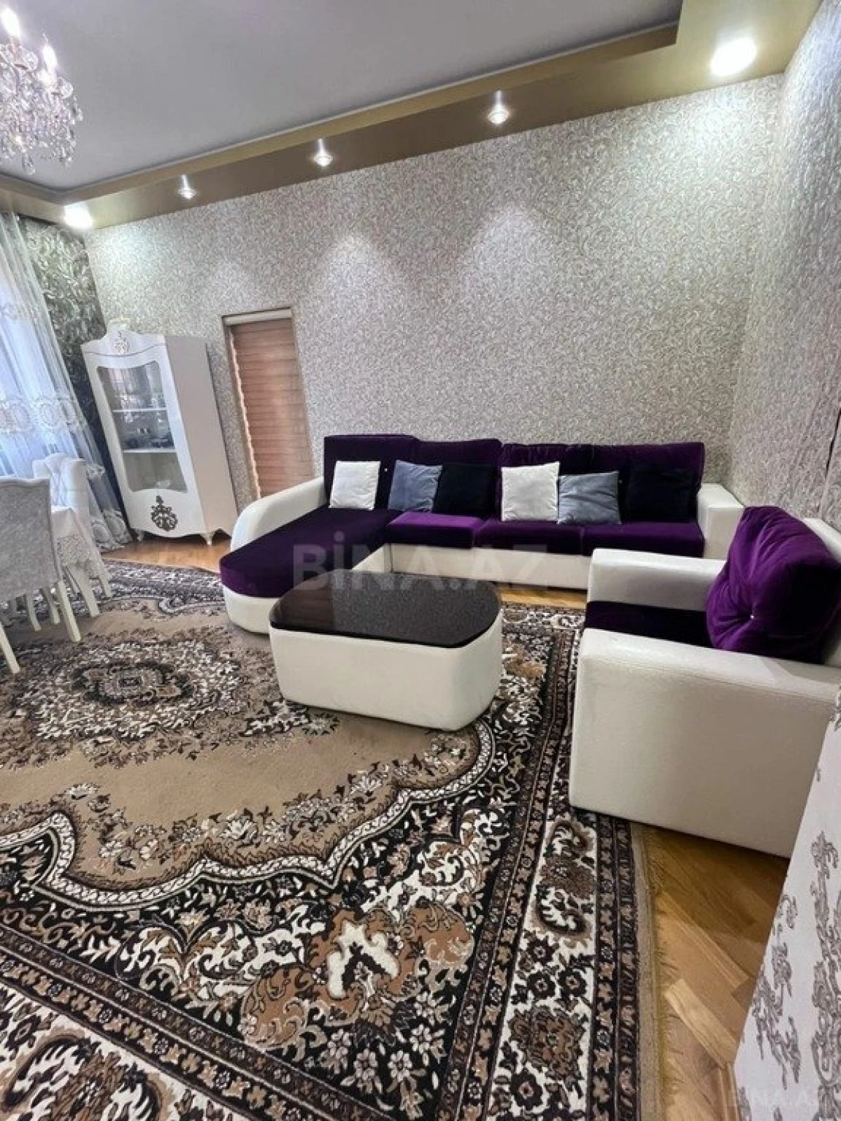 Satılır 3 otaqlı mənzil 128 m²