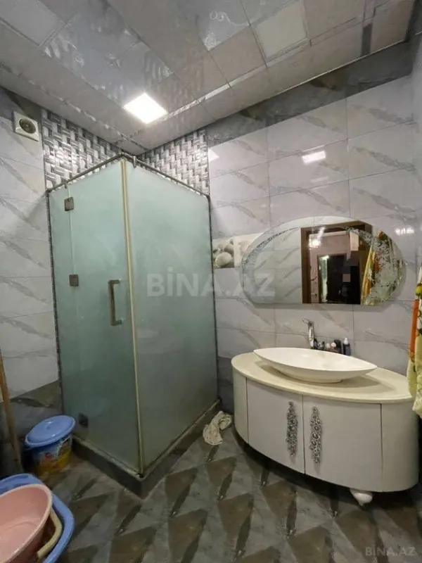 Satılır 3 otaqlı mənzil 128 m²