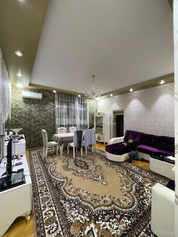 Satılır 3 otaqlı mənzil 128 m²