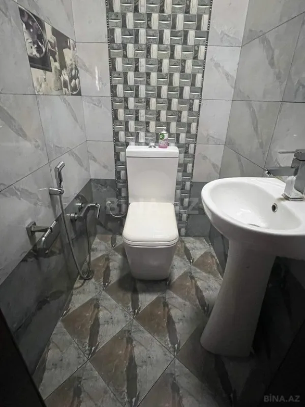 Satılır 3 otaqlı mənzil 128 m²